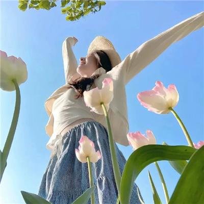 反派漂亮亲妈十斤反骨